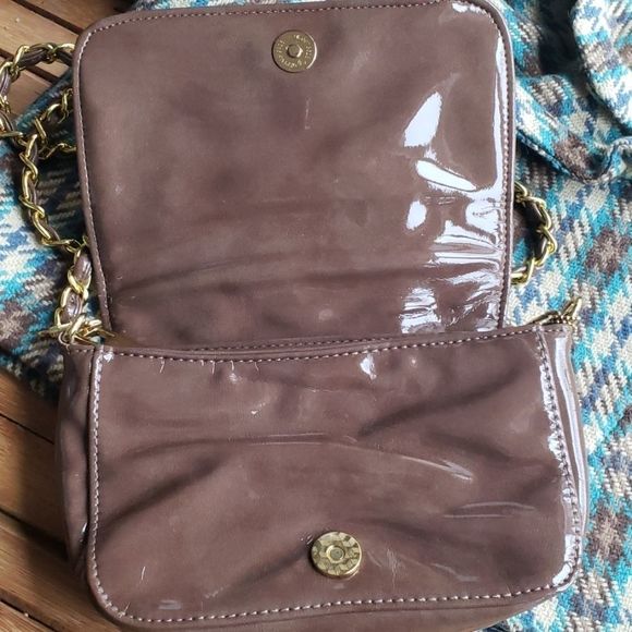 Cute Little BIG BUDDAH Crossbody Bag - Picture 6 of 8